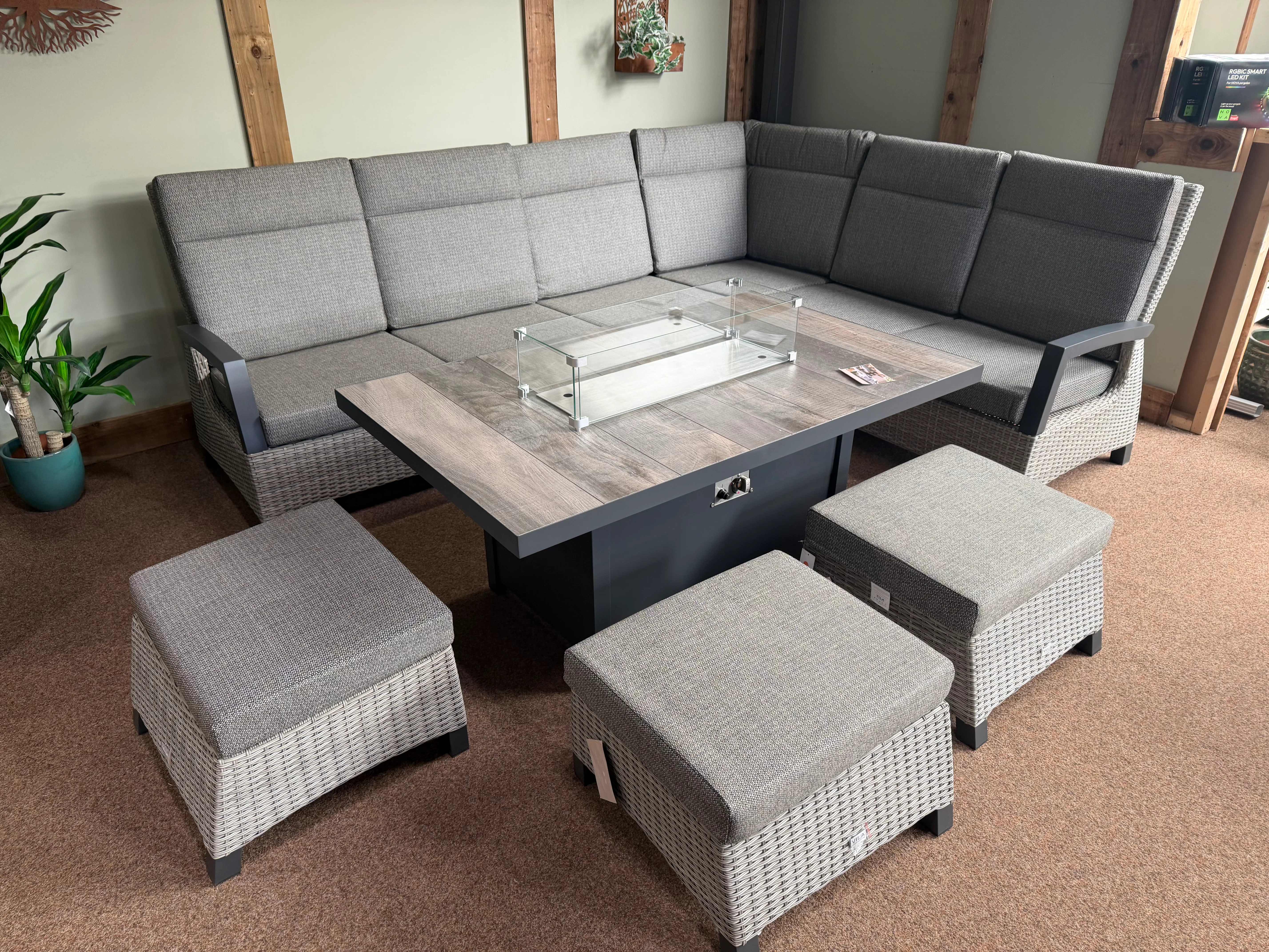 Outdoor Modular Corner with Firepit Table in Grey | Kendal By Vila - NTC Homes, Inc.