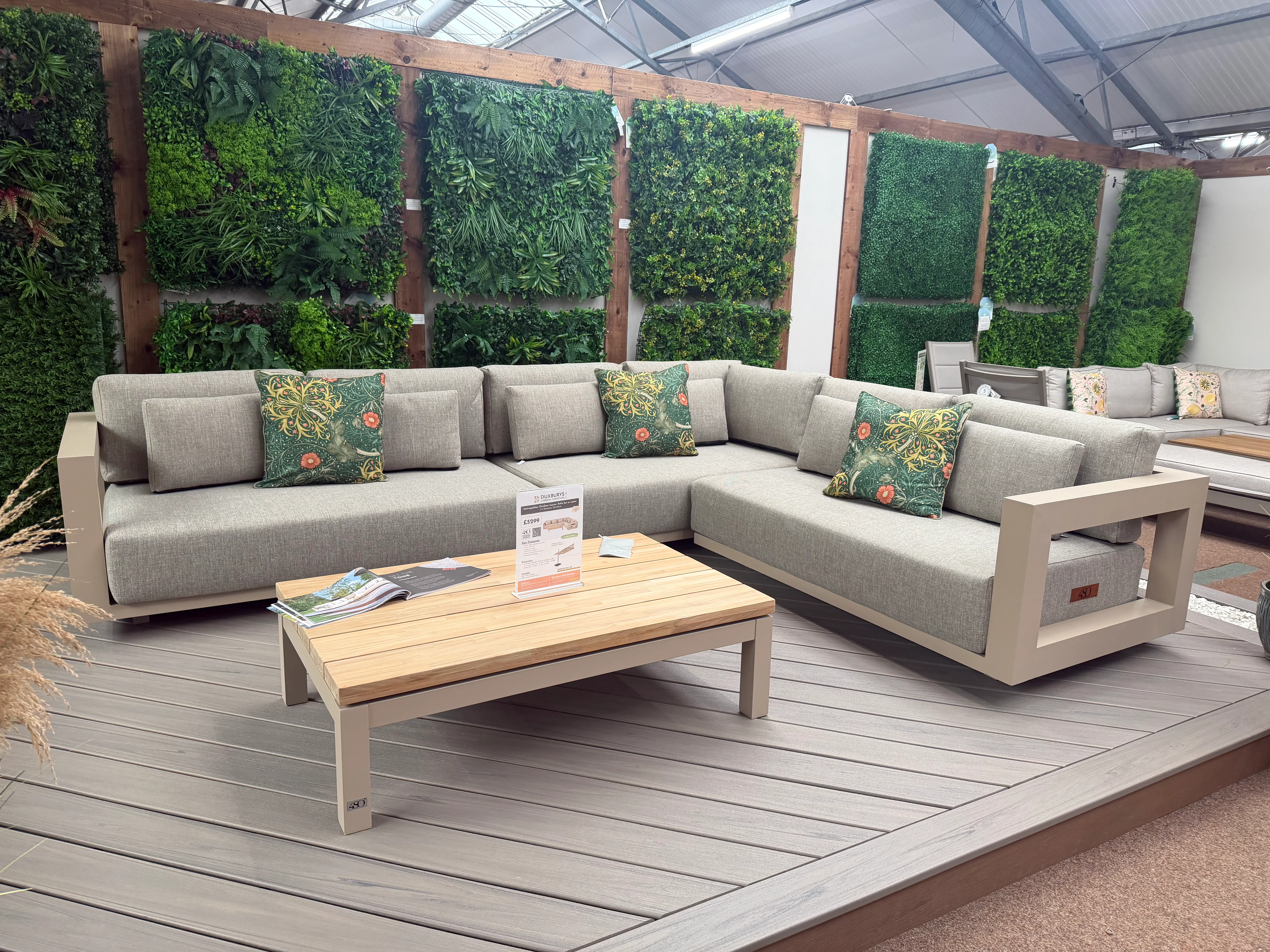 Metropolitan Outdoor Corner Sofa Set in Latte | 4 Seasons Outdoor - NTC Homes, Inc.